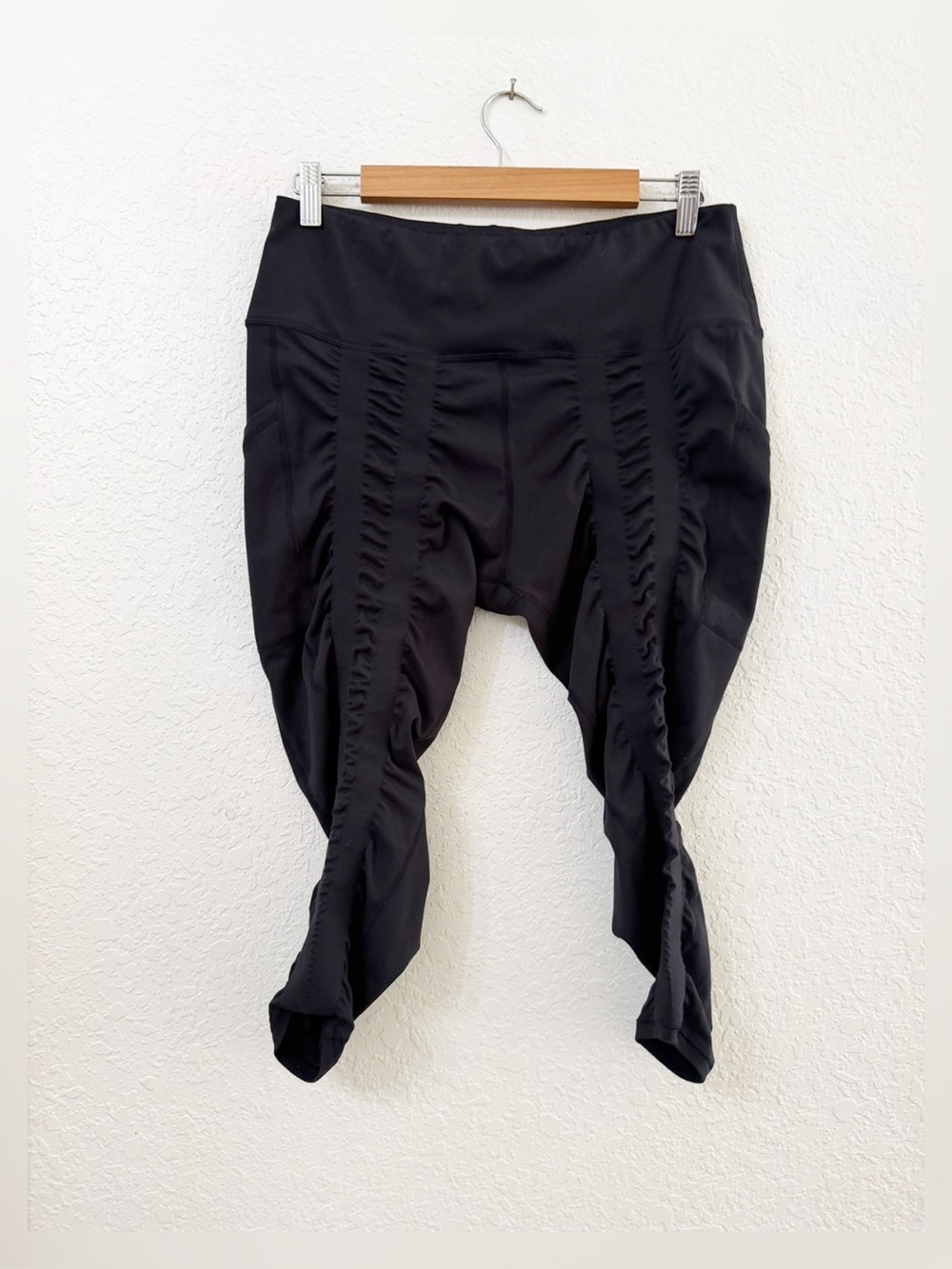 Sweetflexx Black Resistance Cropped Leggings Size 14